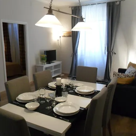 Apartamento Casa Indipendente Nel Centro Storico *
