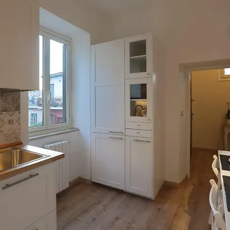 Apartamento Casa Indipendente Nel Centro Storico Campagnano Di Roma